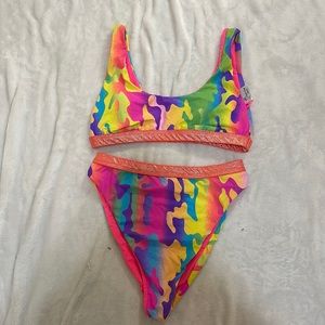 Dippin daisy’s bikini